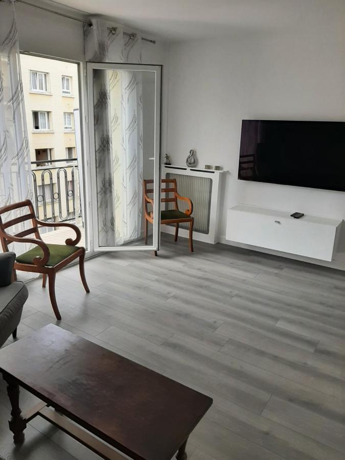 Appartement Cosy De Centre Ville シャラントン・ル・ポン エクステリア 写真